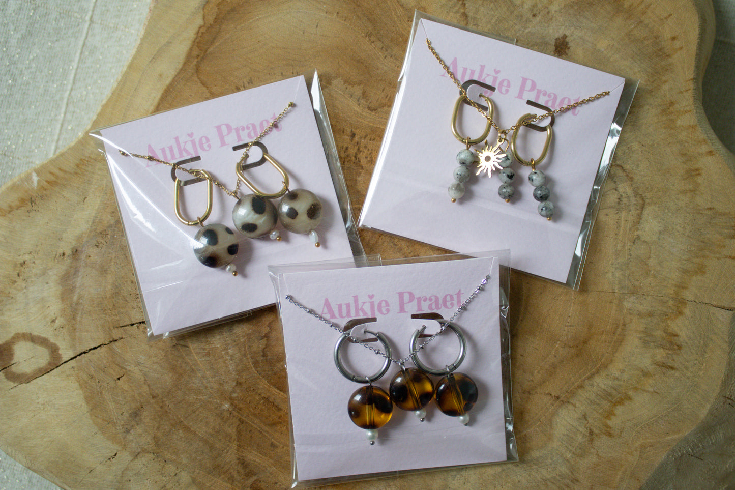 Juwelen set oorbellen + ketting