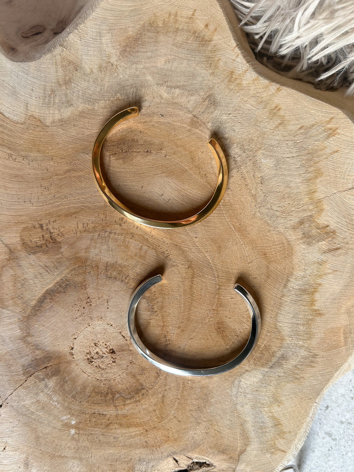 Bangle armband twisted