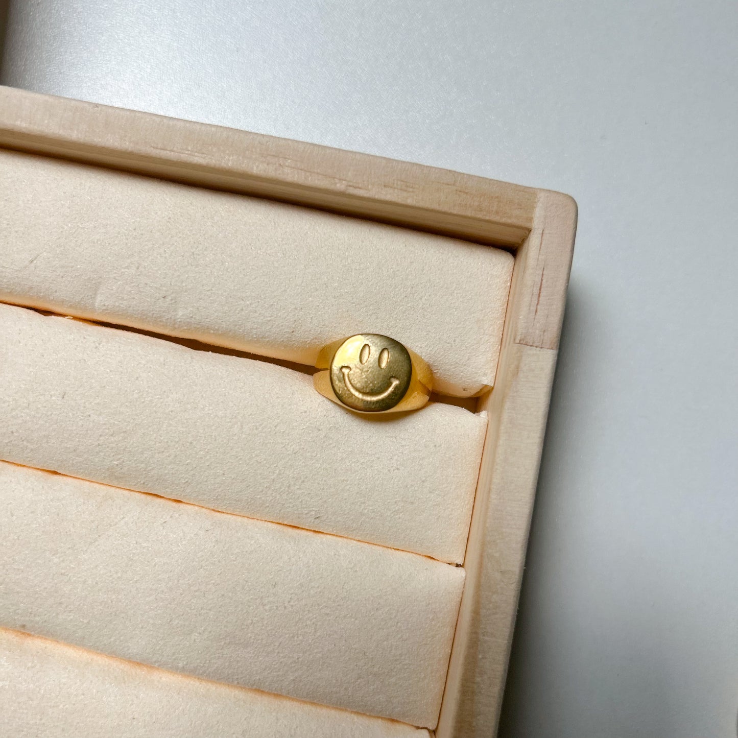 Ring smiley