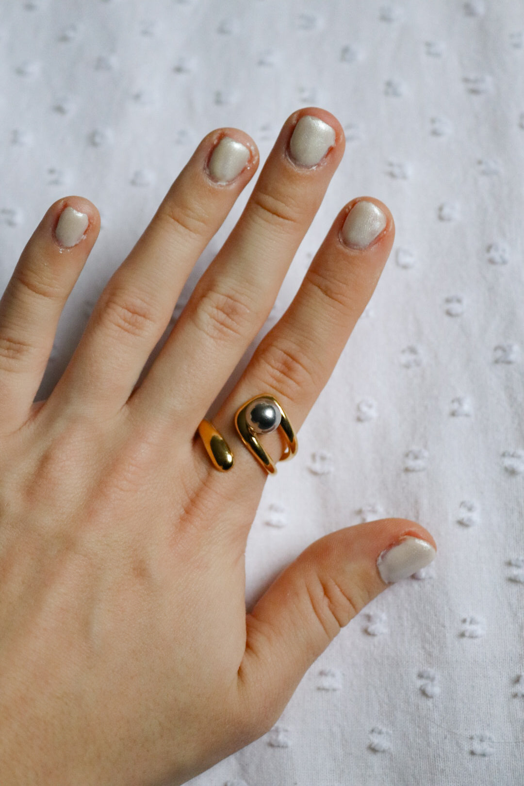 Ring tweekleurig bol