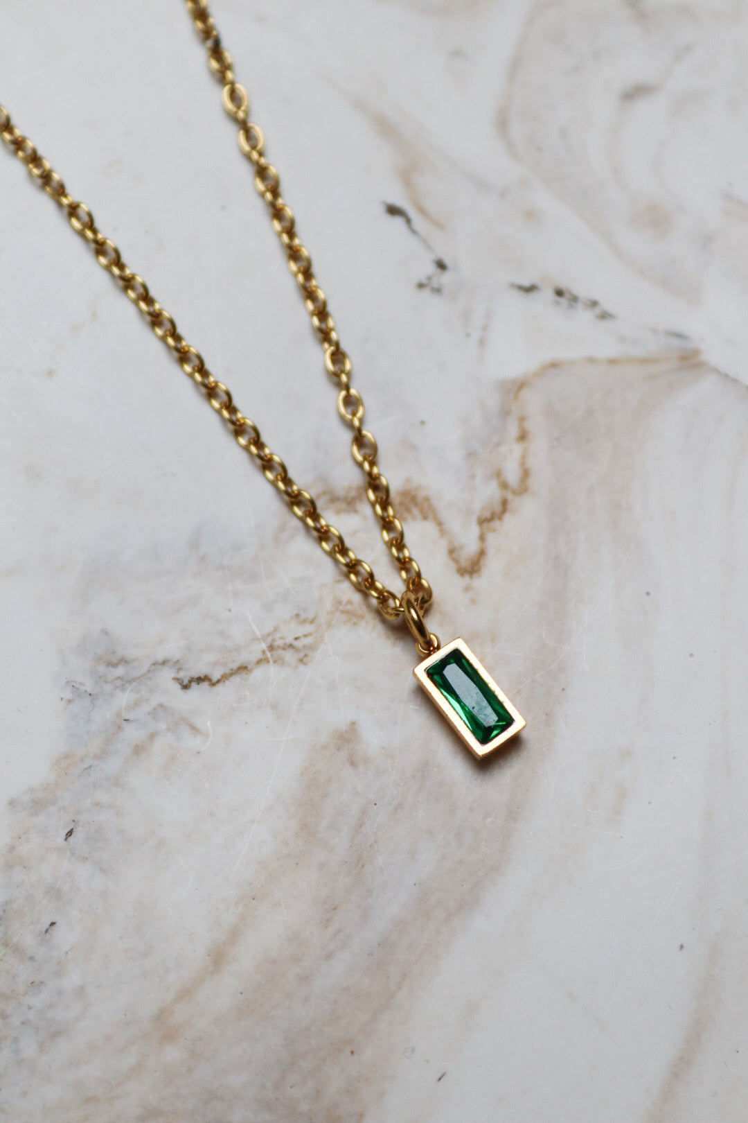 Ketting geboortesteen