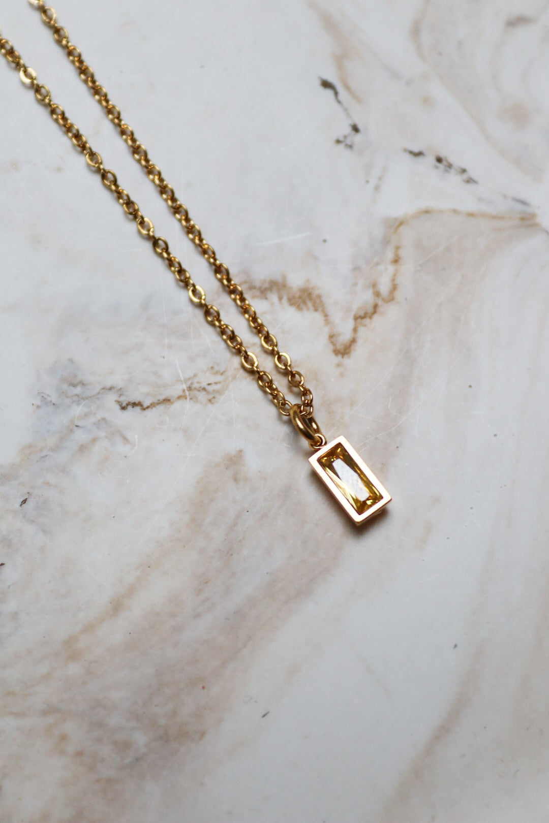 Ketting geboortesteen