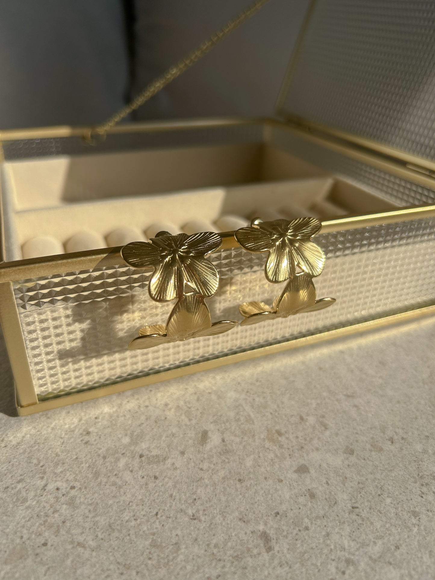 Oorbellen bloemen hoops