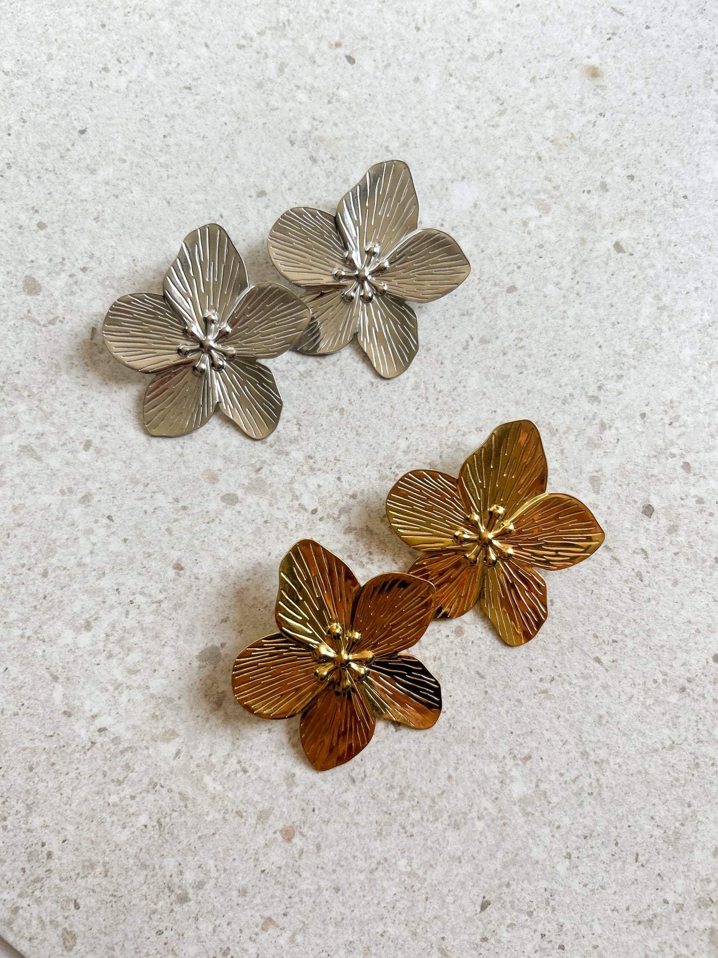 Oorbellen bloemen groot