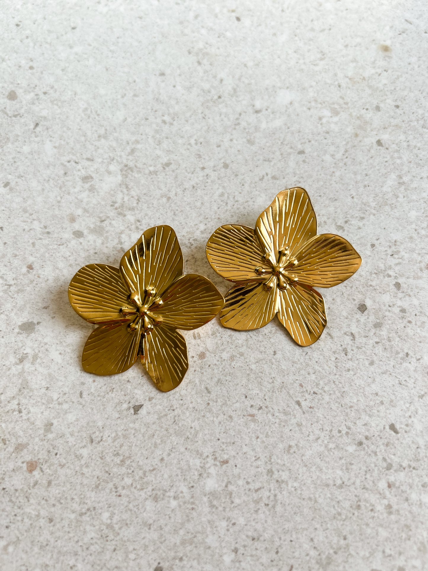 Oorbellen bloemen groot