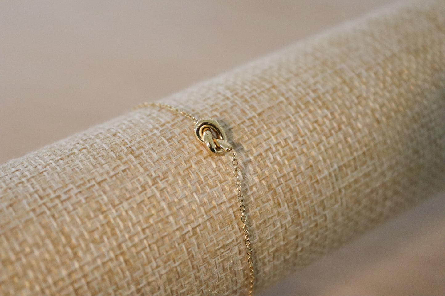 Armbandje knot - limited edition