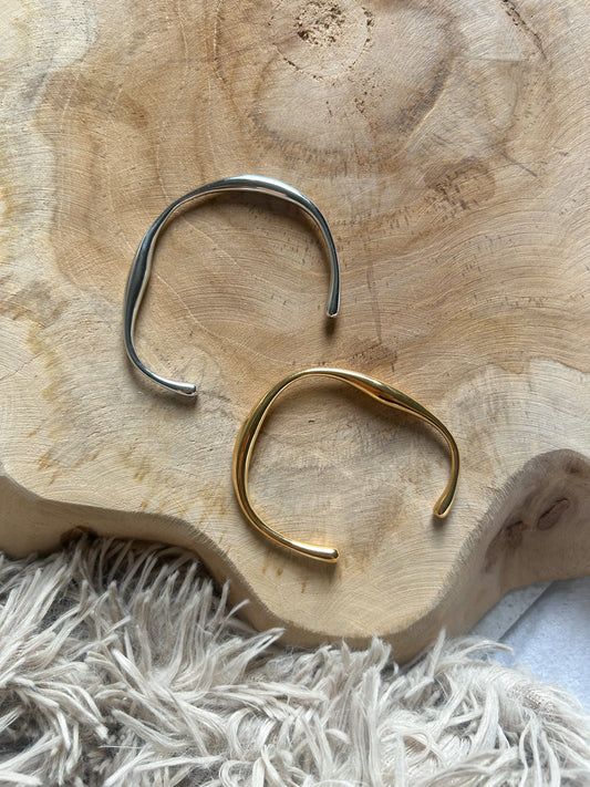 Bangle armband melted